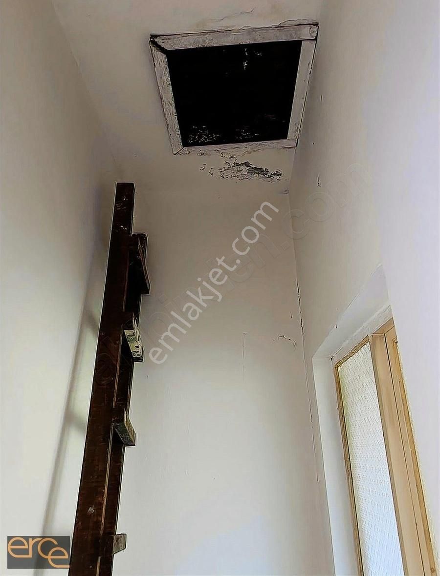 Esentepe Mahallesinde Fırsat Bahçeli Ev - Görsel 4