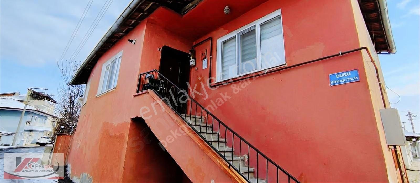 Betonarme Garajlı Bahçeli Müstakil Ev - Görsel 4