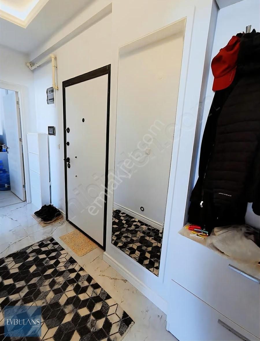 Girne Caddesi Yanı 3 Yaşında Bina Ara Kat Karanlık Odasız 2+1 - Görsel 13