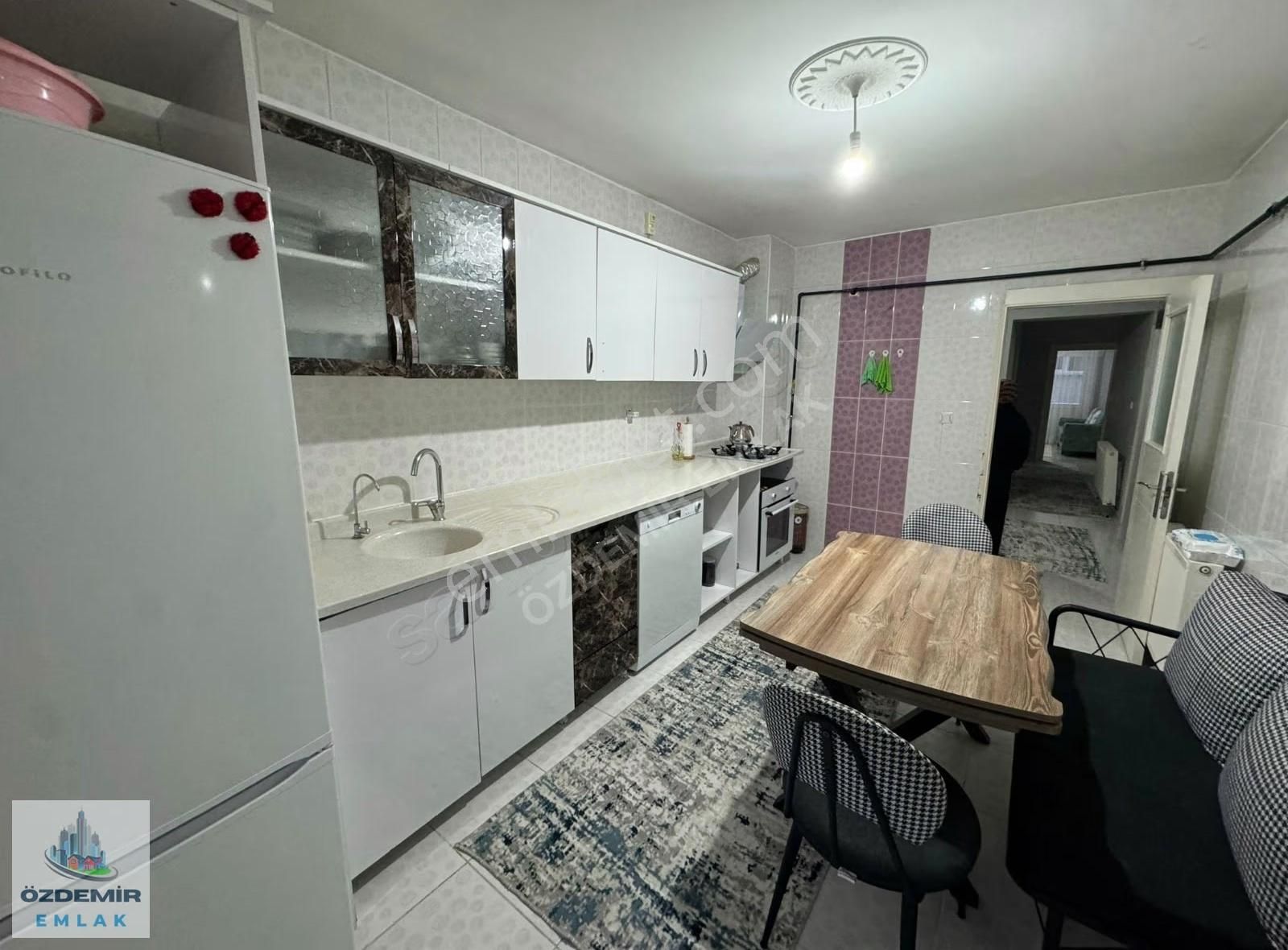 Özdemir Emlak'tan Güney Cephe Ara Katta Cadde Okul Dibinde 3+1!! - Görsel 23