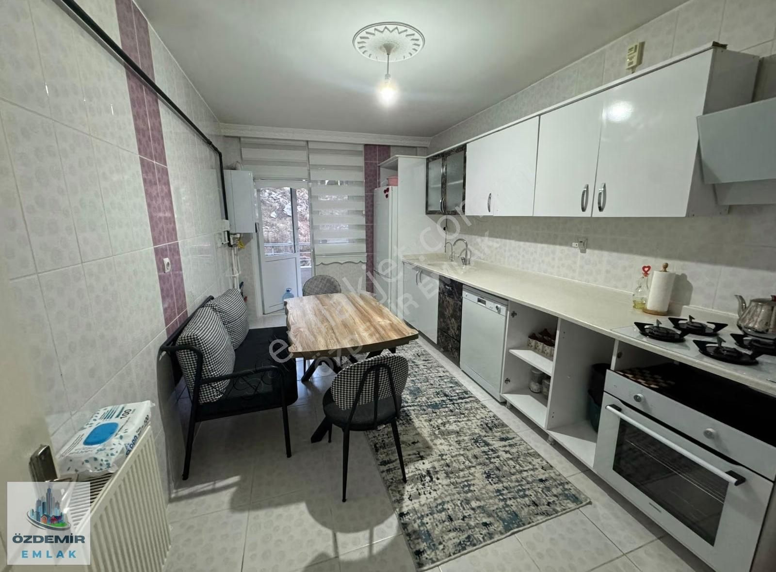 Özdemir Emlak'tan Güney Cephe Ara Katta Cadde Okul Dibinde 3+1!! - Görsel 14