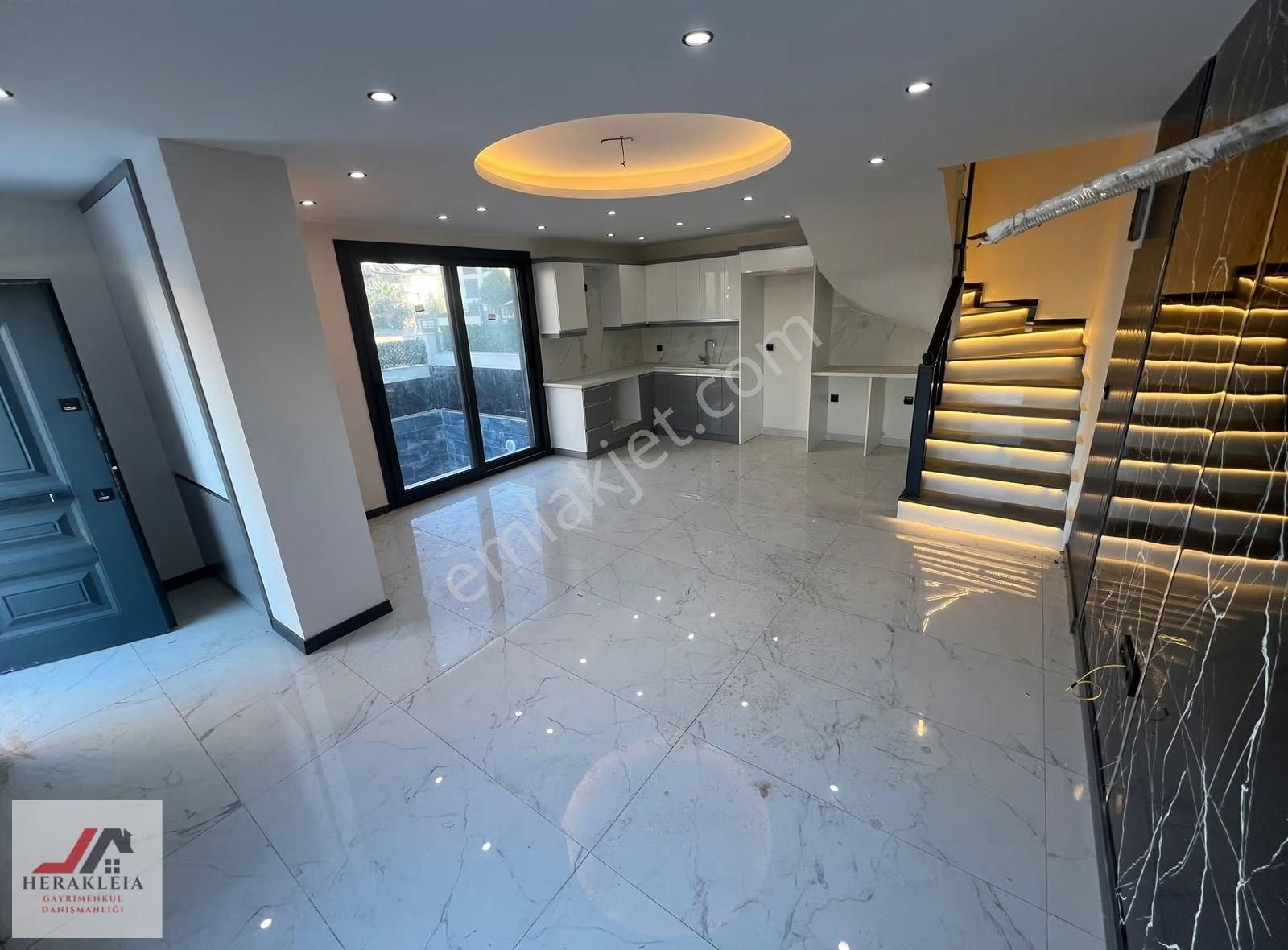 Denize Yakın Yaz-kış Yaşam&yatırım Müstakil Havuzlu Villa - Görsel 13