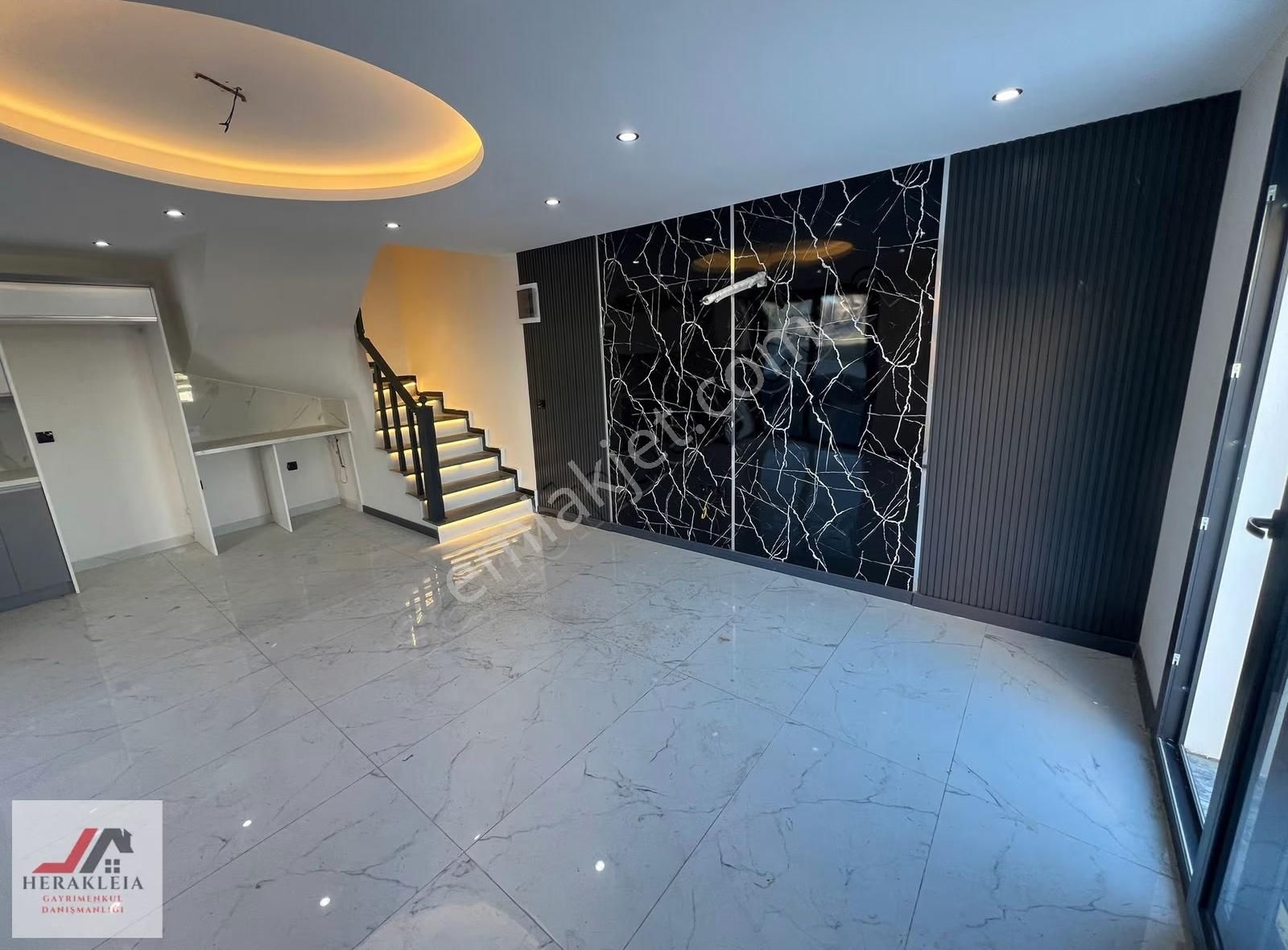 Denize Yakın Yaz-kış Yaşam&yatırım Müstakil Havuzlu Villa - Görsel 3