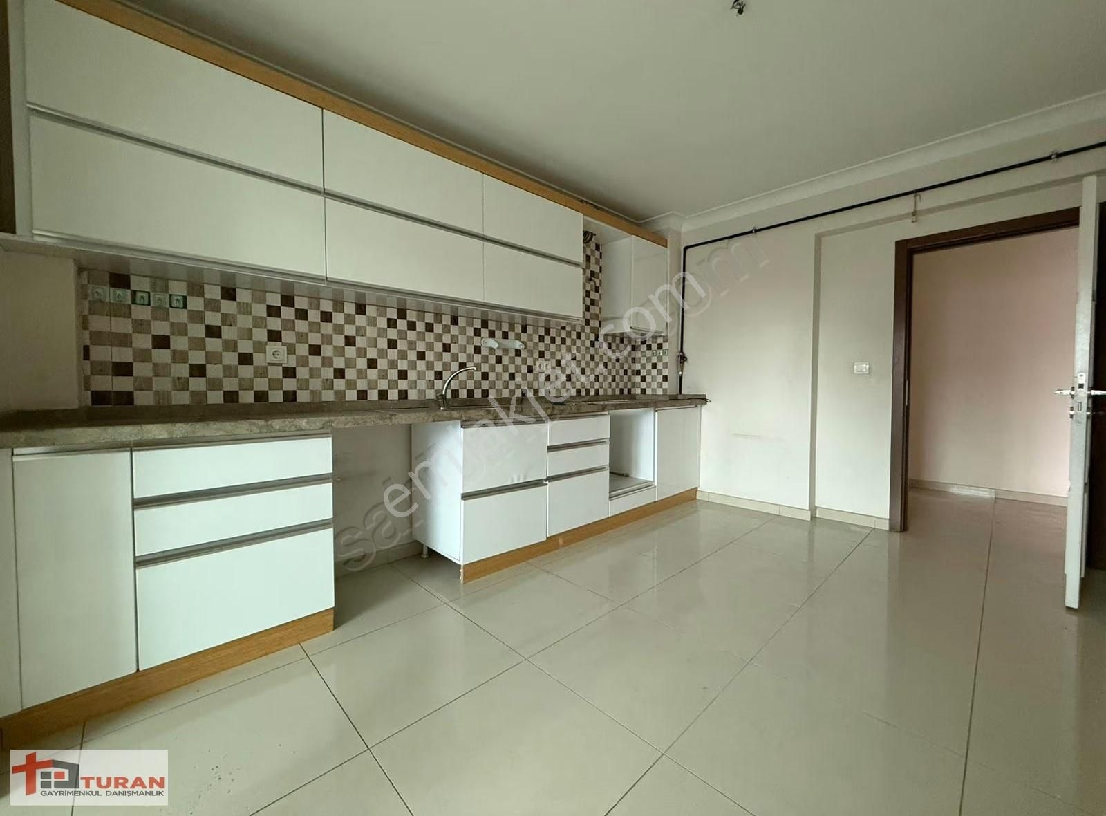 Ayvalı'da Site İçerisinde & Sosyal Donatılı Ful Yapılı 3+1 Daire - Görsel 13