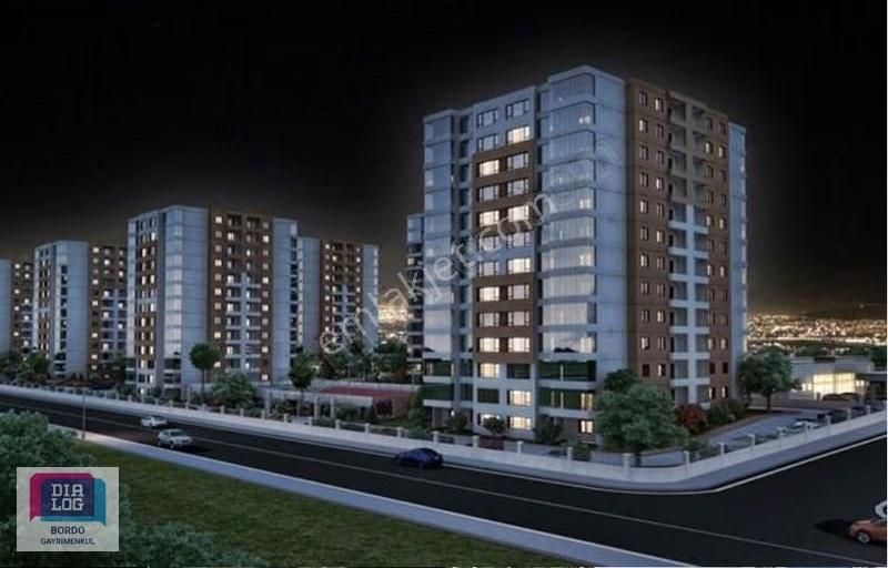 Bölgenin En Değerli Sitesinde 180 M2 4+1 Kiralık Daire - Görsel 9