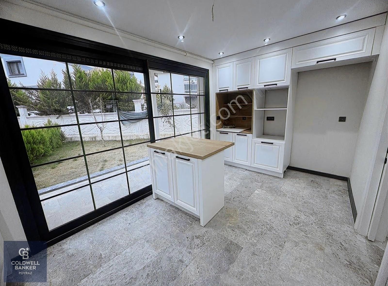 Menderes Coldwell Banker Poyraz'dan Geniş Bahçeli 5+1 Triplex - Görsel 23