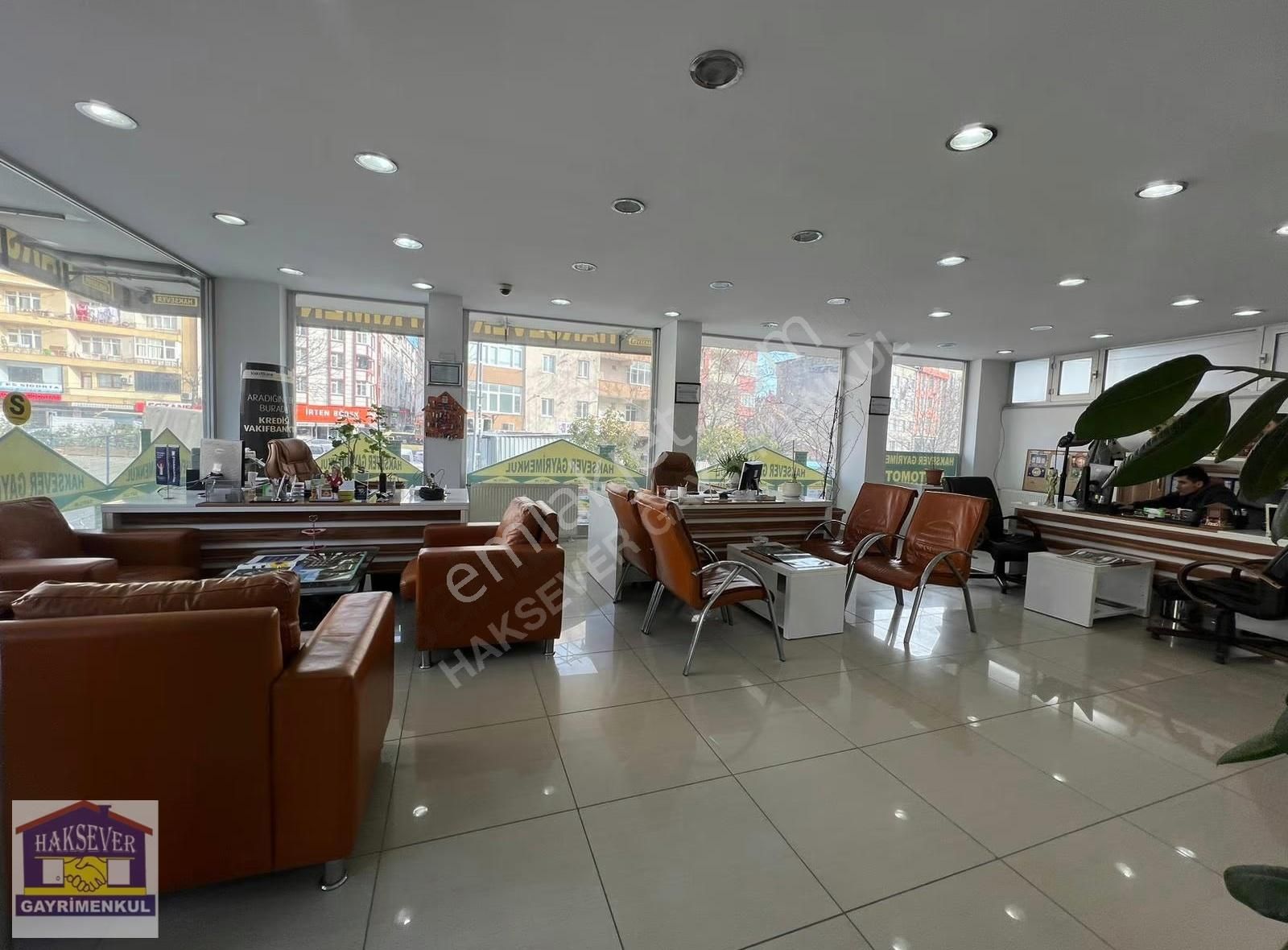 Haksever'den 300m2 Kiralık Dükkan Ana Cadde'de Yunusemre Mah - Görsel 17