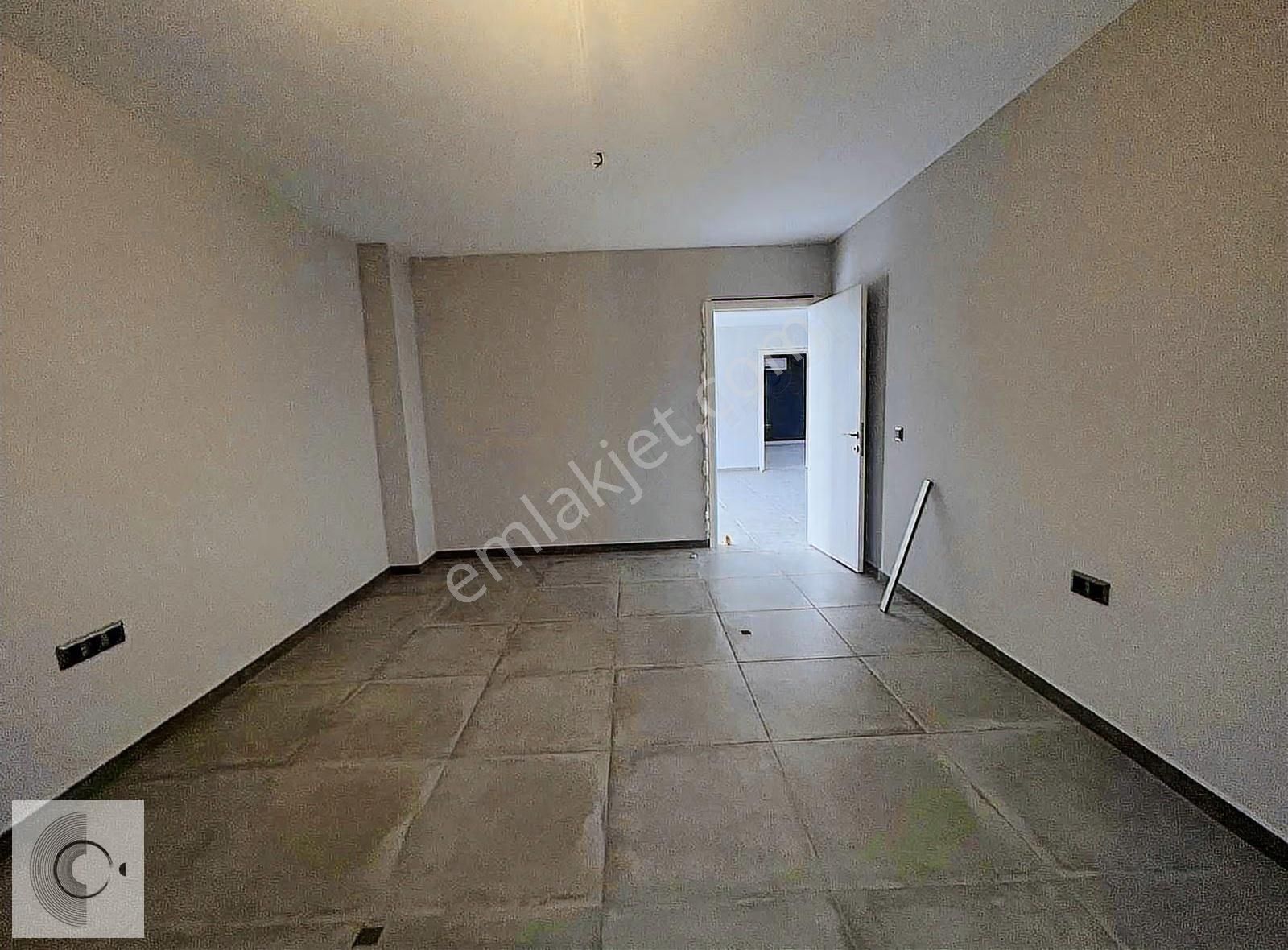 Bodrum Ortakent Merkez Konumlu İşlek Cadde Kiralık Dükkan&mağza