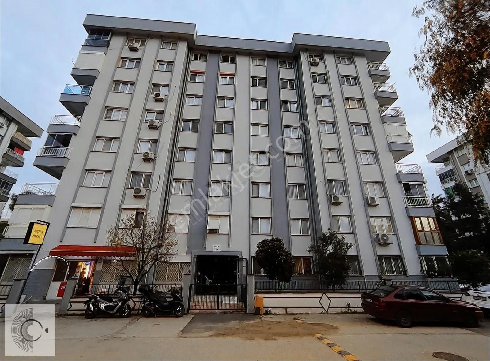 Çiğli Esentepe Mah. Satılık 3+1 Daire