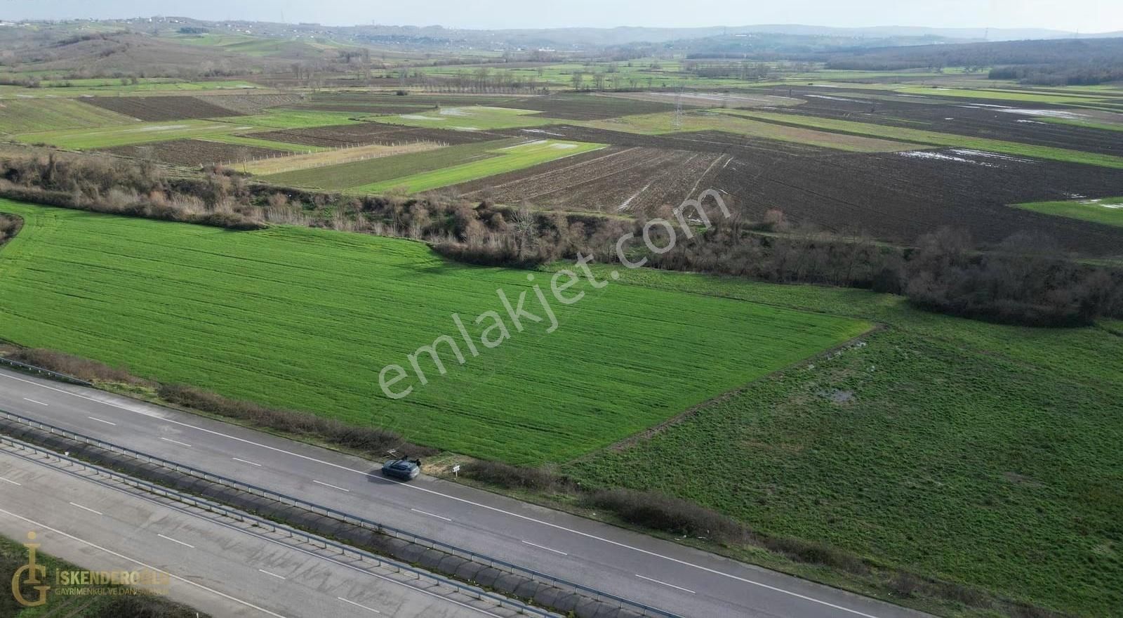 Ana Yol Kenarı Dere Manzaralı Sarılık Arazi - Görsel 13