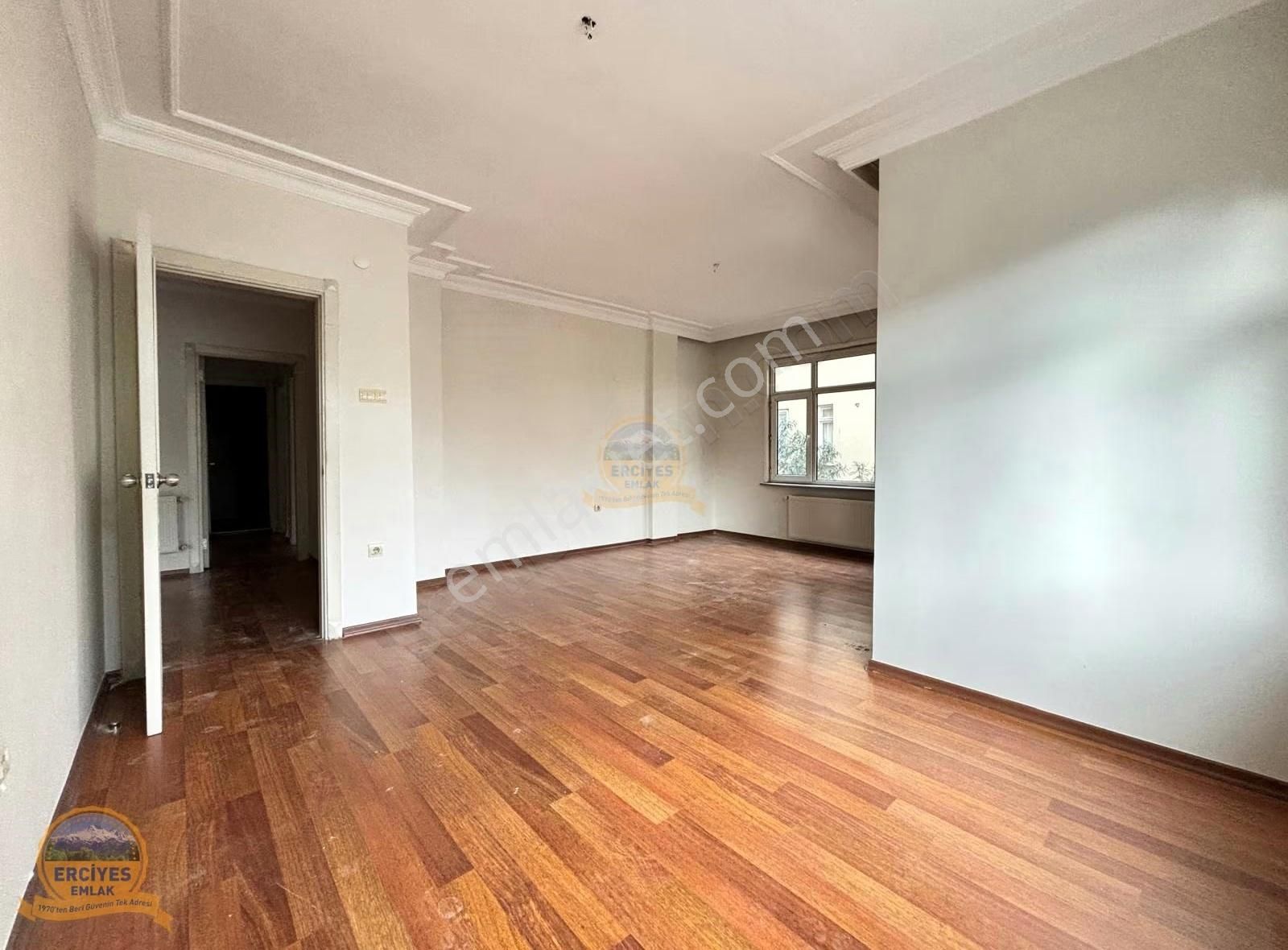 Erciyes'den Feneryolunda 3+1 Balkonlu, Kombili 125 M² Kiralık - Görsel 20