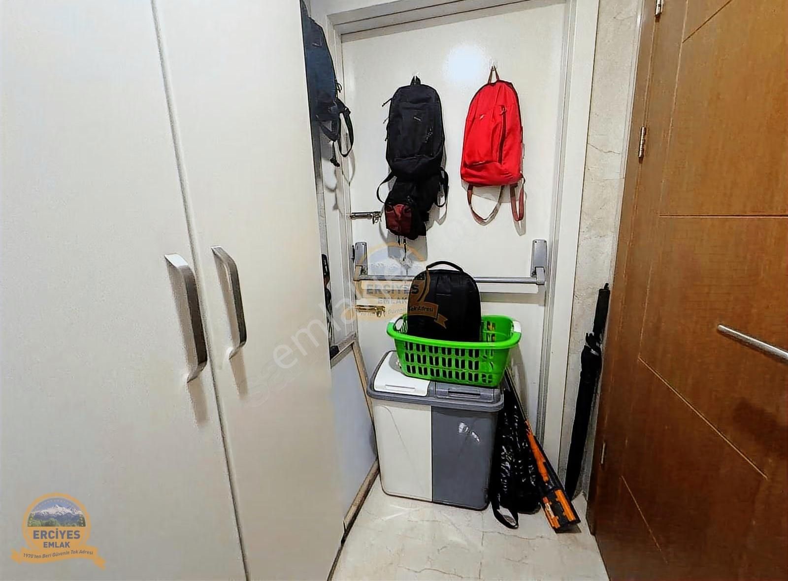 Erciyes'den Kozyatağı'nda Kombili 2+1 Balkonlu 5 Yaşında Binada - Görsel 14