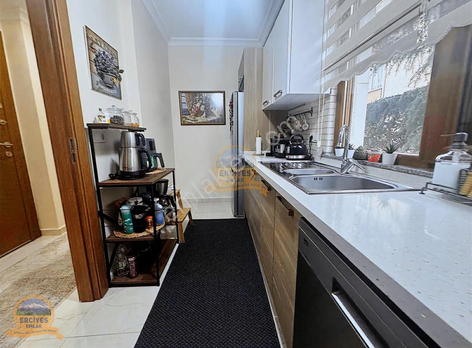 Erciyes'den Kozyatağı'nda Kombili 2+1 Balkonlu 5 Yaşında Binada - Görsel 19