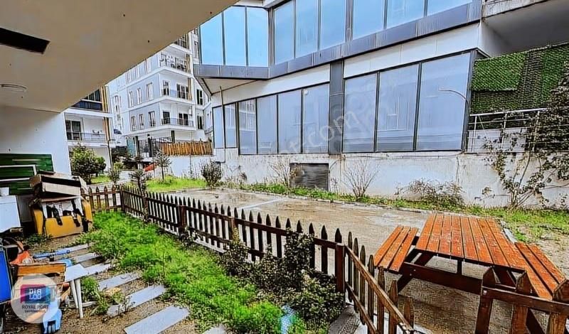 Beylikdüzü Marmara Konaklarında 2+1 Bahçeli Kiralık Daire - Görsel 2