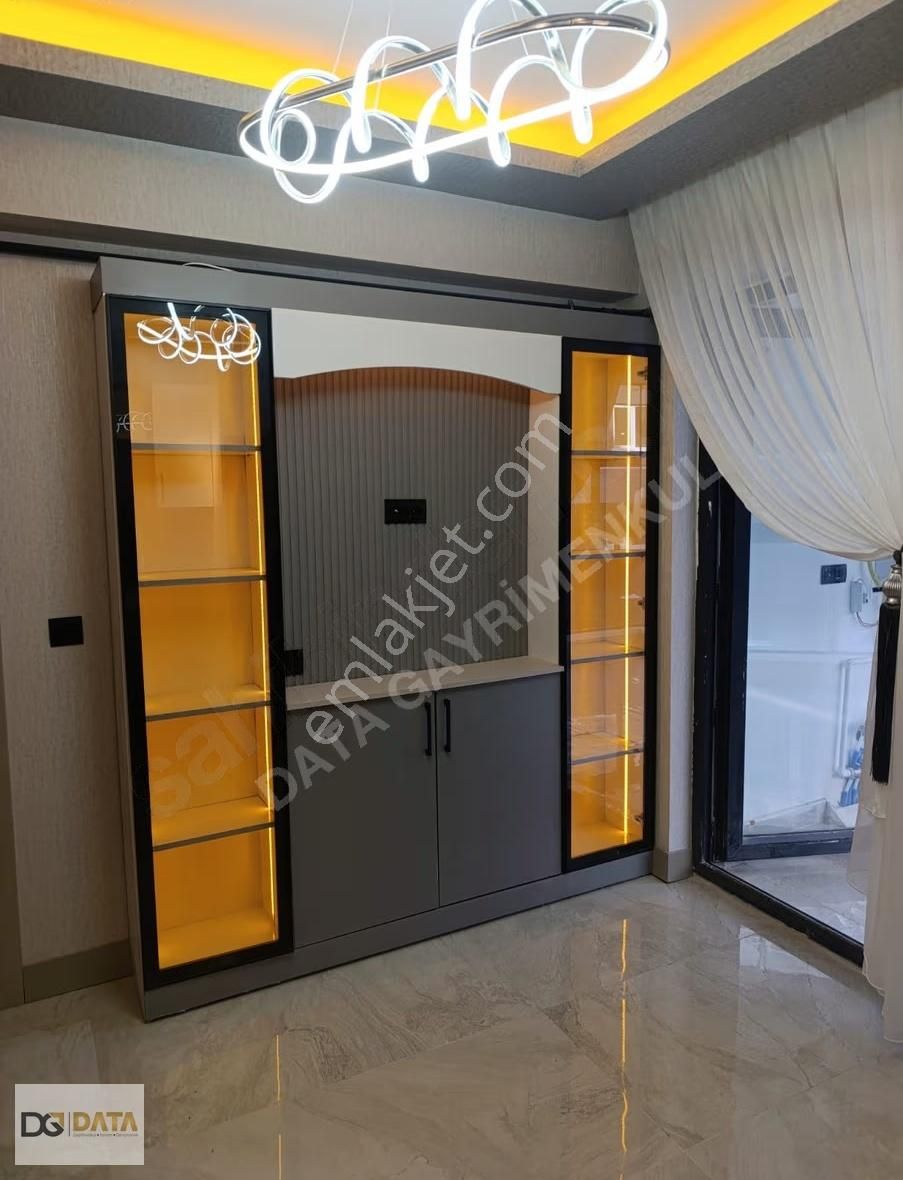 Data'dan Menderes Mahallesi Full+full Yapılı 3+1 Daire