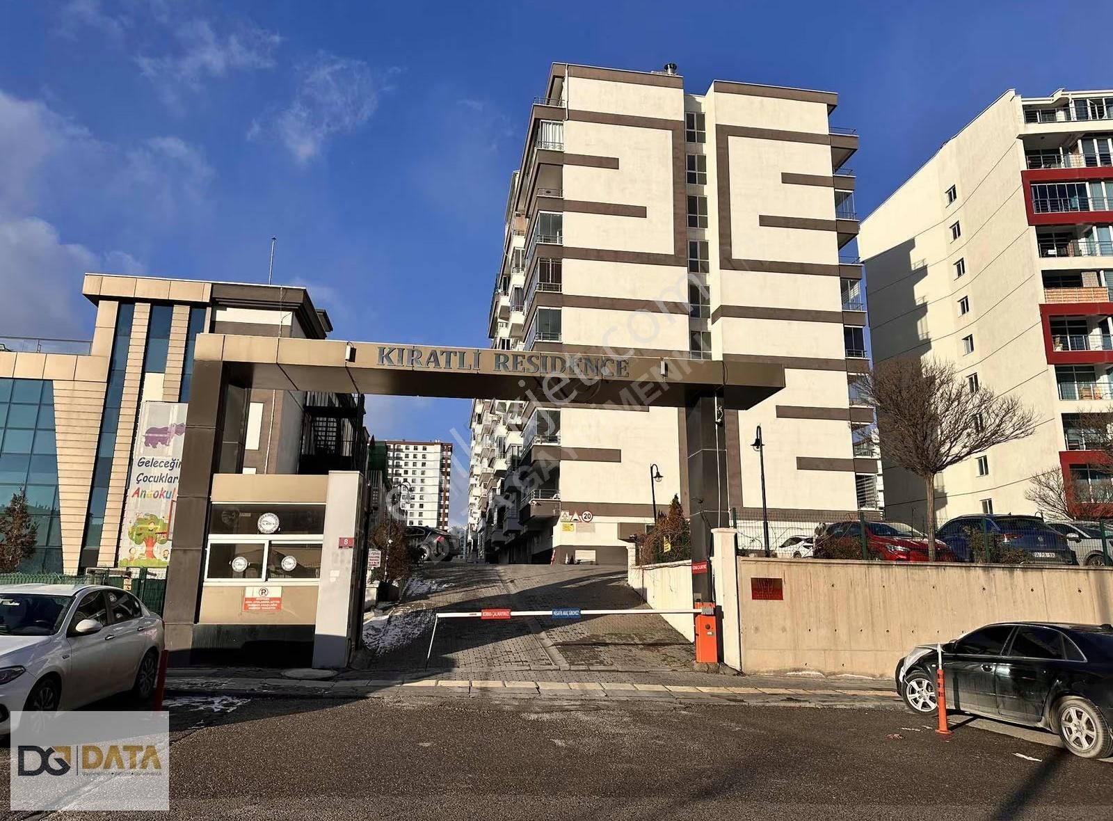 Malazgirt 1071 Caddesi Üzerinde Ebeveyn Banyolu Geniş 2+1 Daire