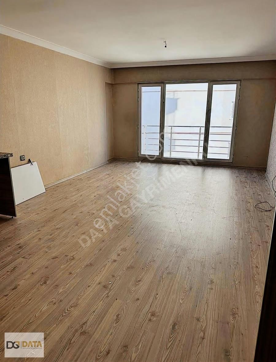 Malazgirt 1071 Caddesi Üzerinde Ebeveyn Banyolu Geniş 2+1 Daire - Görsel 23