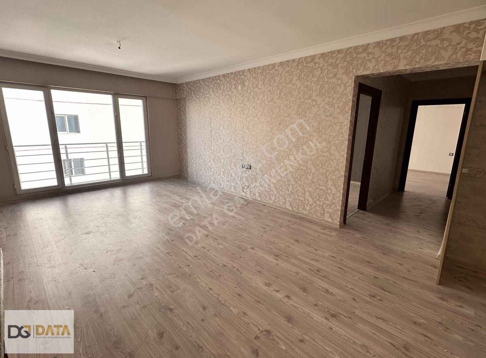 Malazgirt 1071 Caddesi Üzerinde Ebeveyn Banyolu Geniş 2+1 Daire - Görsel 7