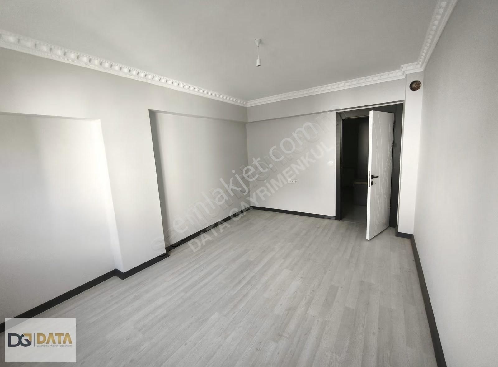 Data'dan Mustafa Kemal Mahallesinde 4+1 Lüks Yapılı Daire - Görsel 6