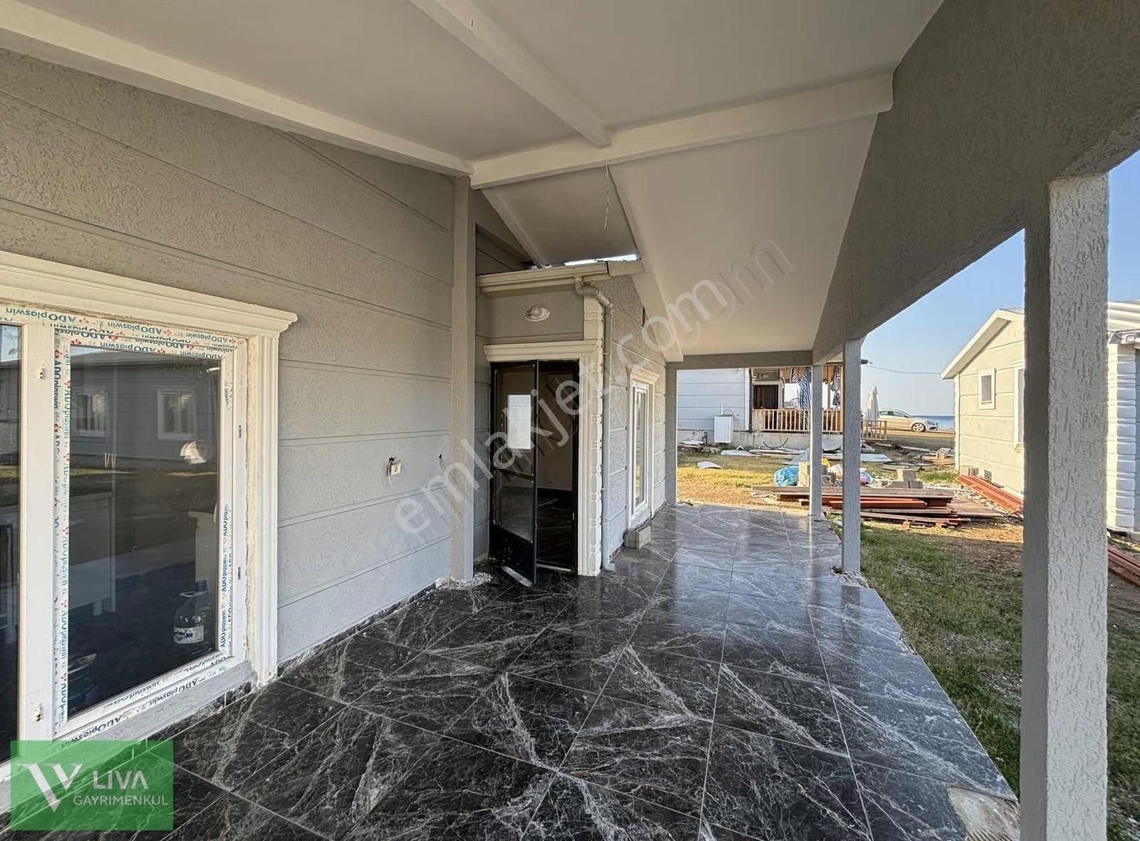 Kiralık Müstakil Çelik Ev 3+1 Denize Sıfır - Görsel 11