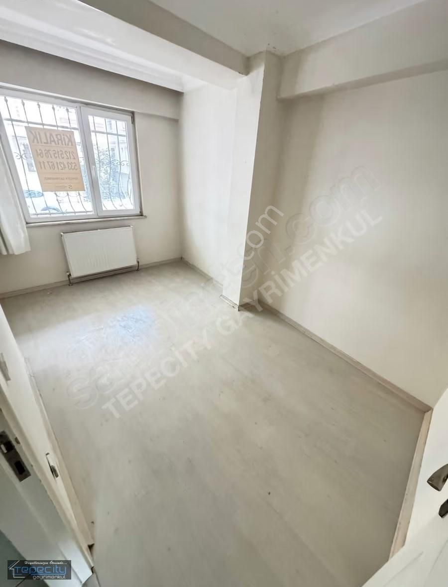 Yenibosna Merkez Mah Ali Sokak Kiralık 1+1 Daire - Görsel 21