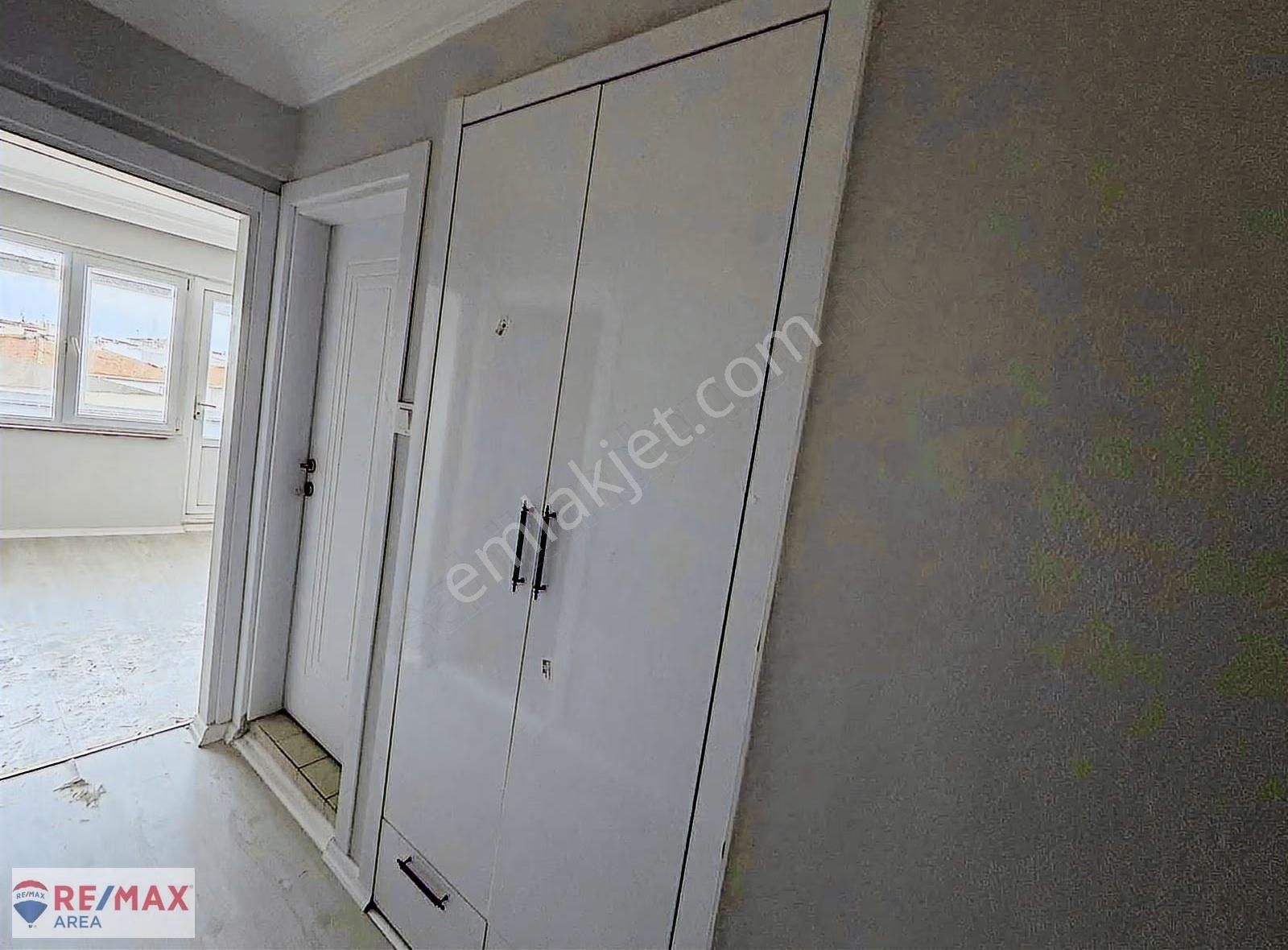 Remax Area Dan Karacabey Emir Sultanda 2+1 Kiralık Daire - Görsel 4