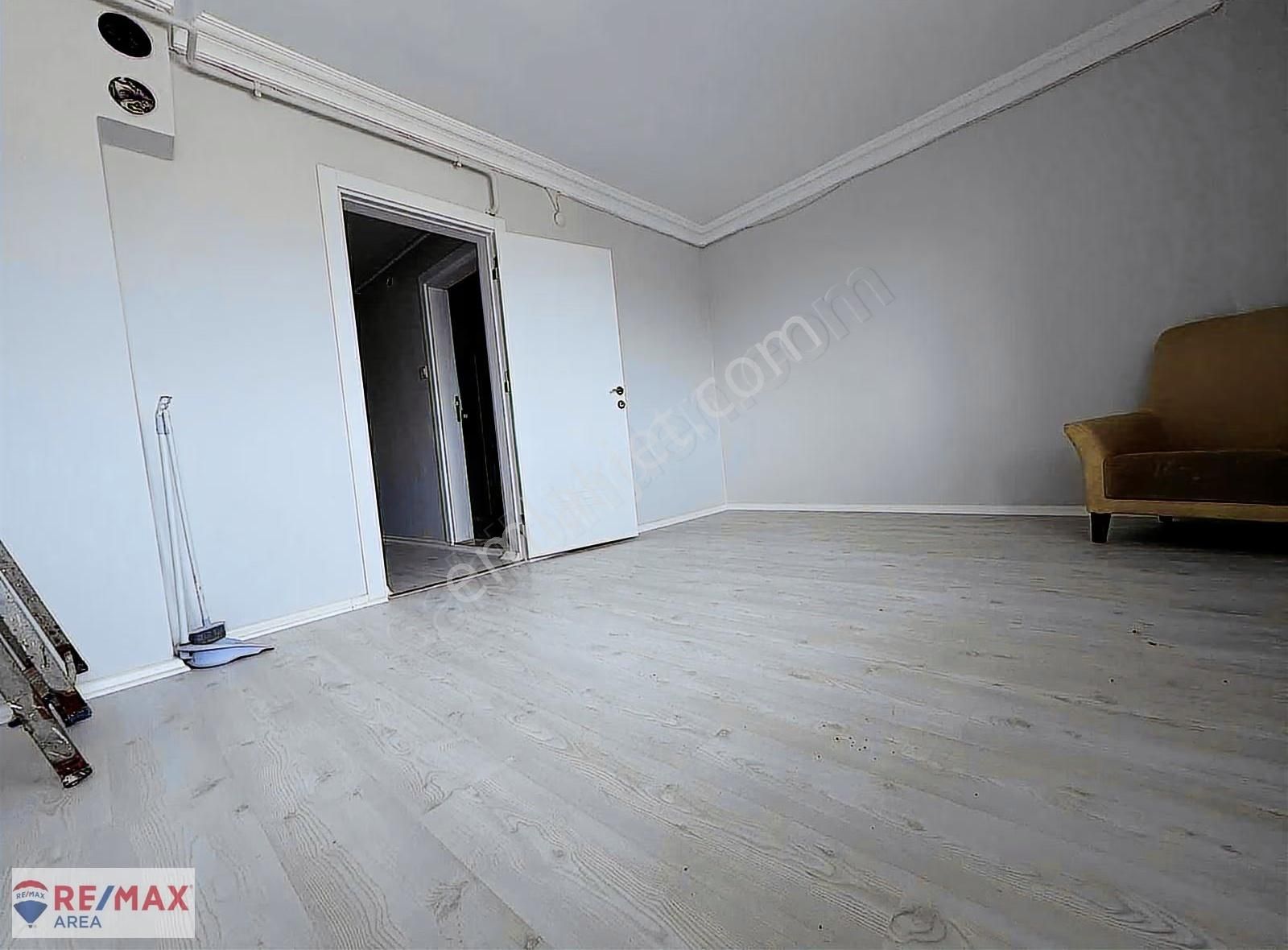 Remax Area Dan Karacabey Emir Sultanda 2+1 Kiralık Daire - Görsel 12
