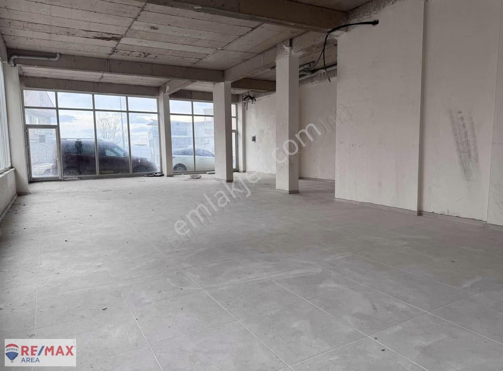 Remax Area Dan Teleferik De Kiralık 569 M2 Köşe Dükkan Depo - Görsel 19