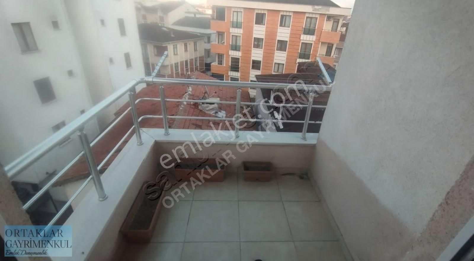 Çekmeköy Aydınlar Mahallesinde 2+1 Asansörlü Daire - Görsel 2