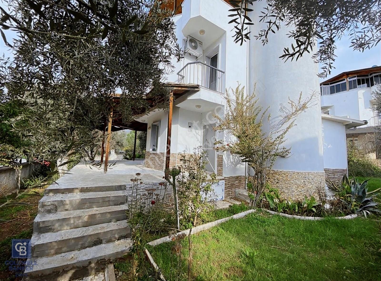 Didim Akbük'te Denize Yakın Köşe Konumda Villa - Görsel 20