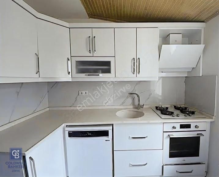 Didim Akbük'te Denize Yakın Köşe Konumda Villa - Görsel 6