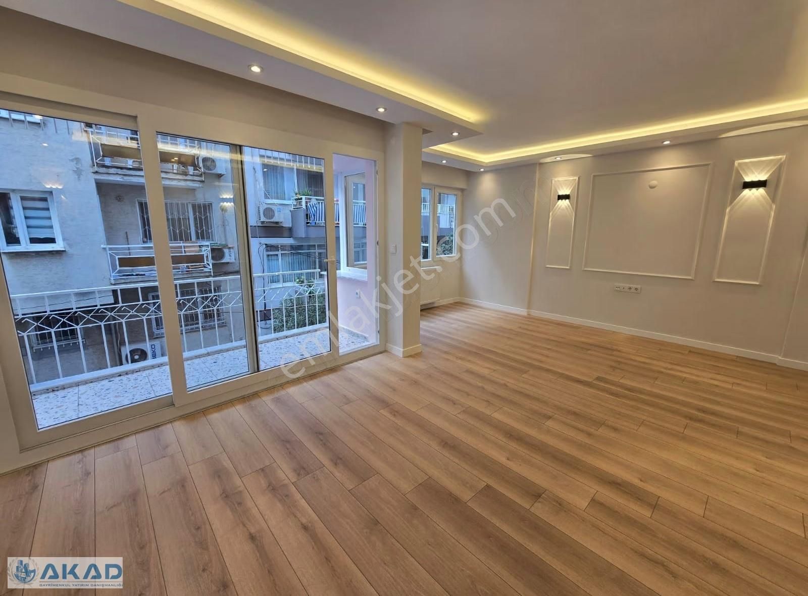 Hatay Metro Dibinde 3+1 Ara-kat Çift Cephe Ultra Luks Tadilatlı - Görsel 2