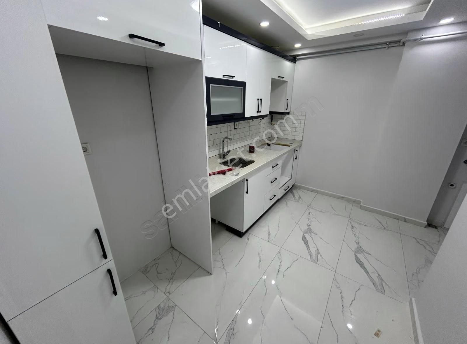 İnanç Emlak'tan S Gazi Uğur Mumcu Mahallesi 2+1 Daire