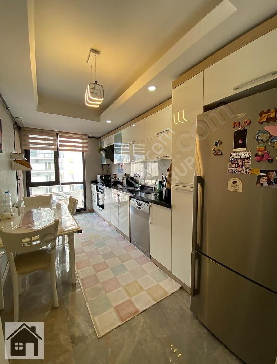 Beylikdün'de Metrobüse Yakın Geniş Lüks 2+1 Daire - Görsel 11