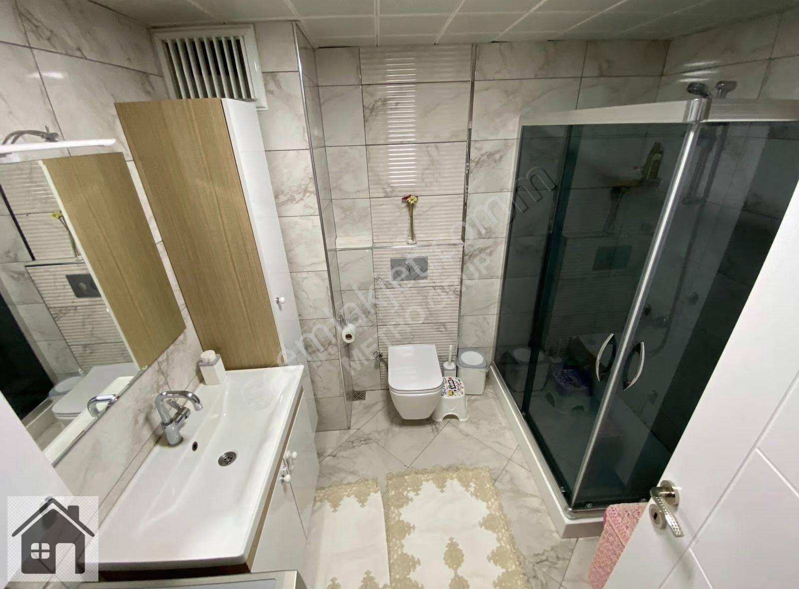 Beylikdün'de Metrobüse Yakın Geniş Lüks 2+1 Daire - Görsel 14