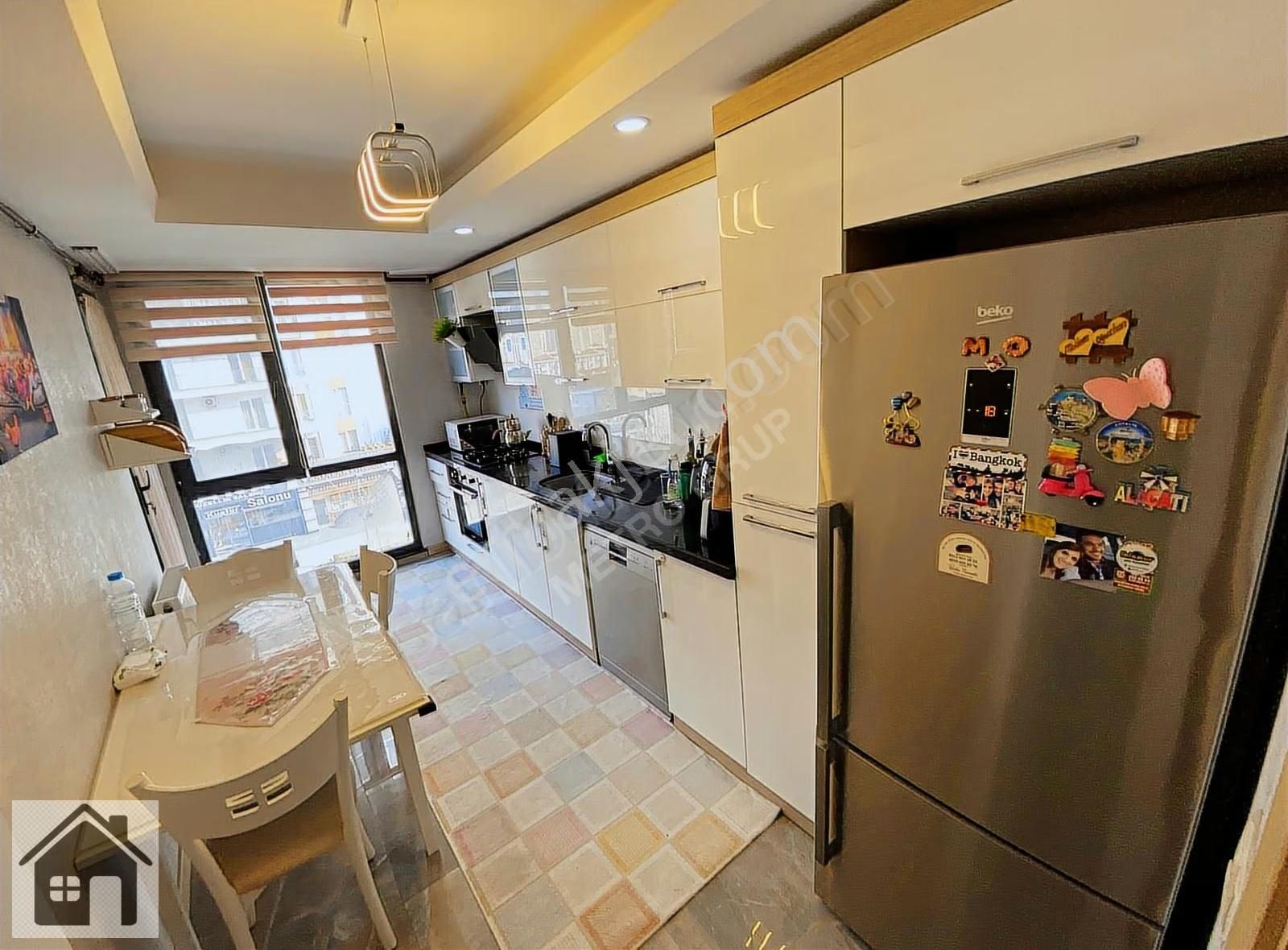 Beylikdün'de Metrobüse Yakın Geniş Lüks 2+1 Daire - Görsel 5