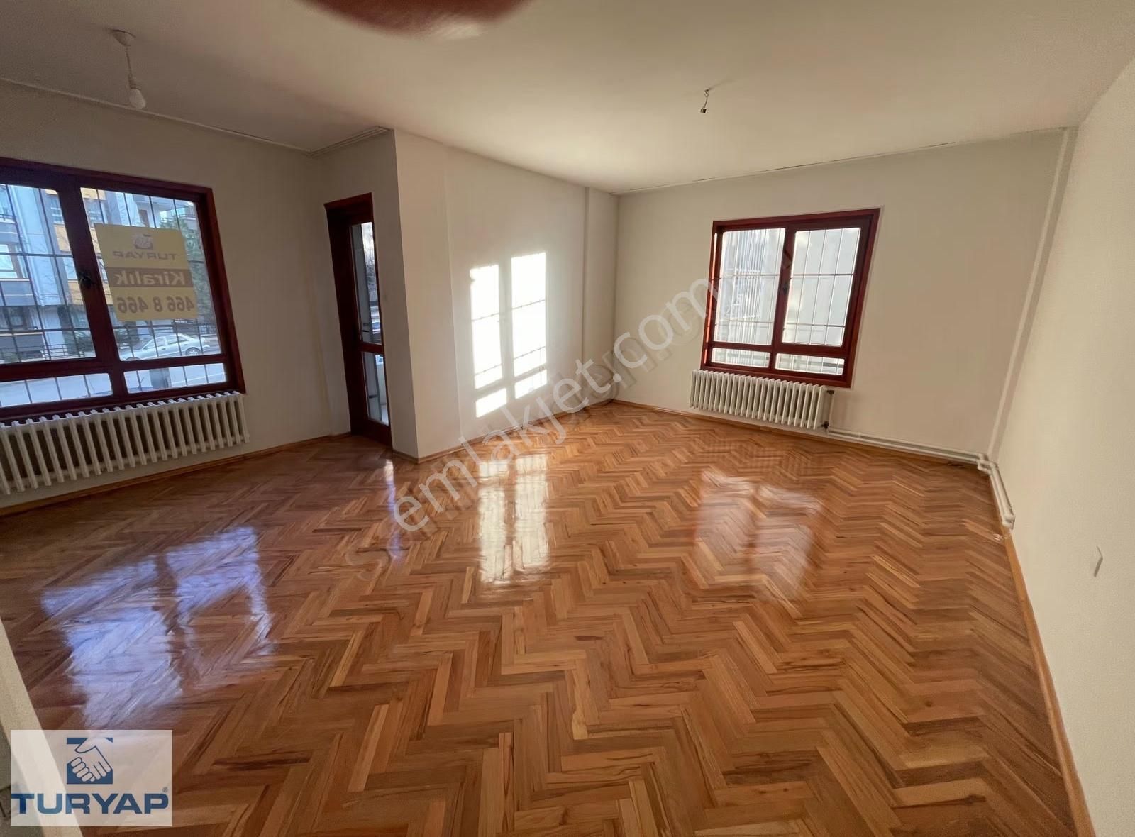 Öveçler Lizbon Caddesi Üzeri 3+1 Kombili Ön Cephe Açık Otoparklı - Görsel 14