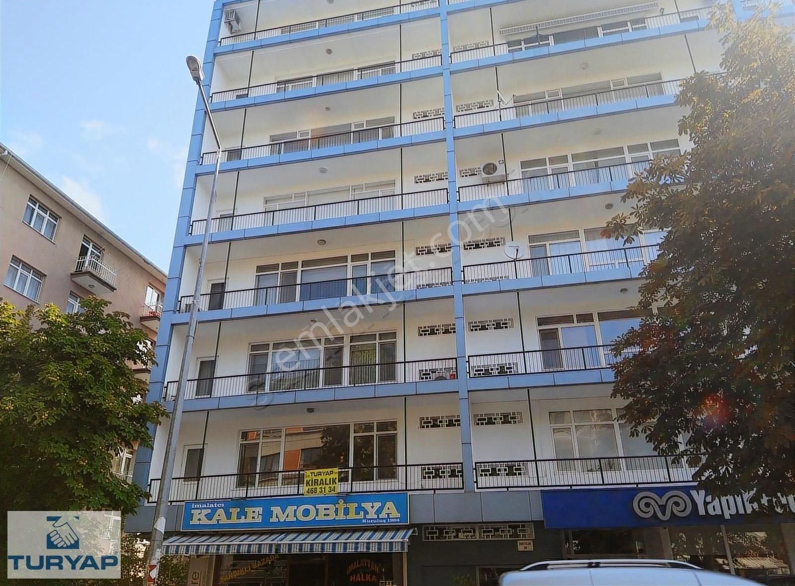 Esat Mintrak Apartmanı 2+1+ Kiler Merkezi Isınma Otopark 120m2