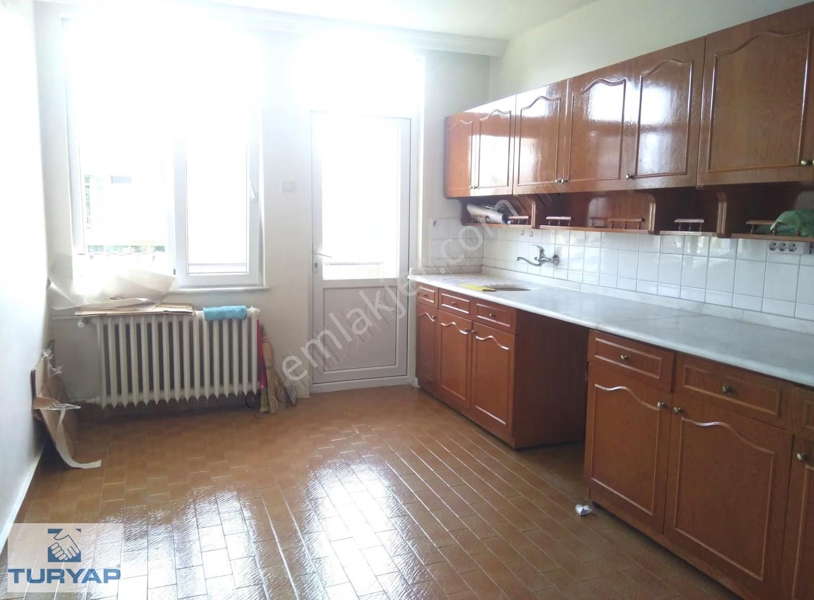 Esat Caddesi Üzerimintrak Apartmanı 2+1+ Kiler Merkezi Isınma - Görsel 9