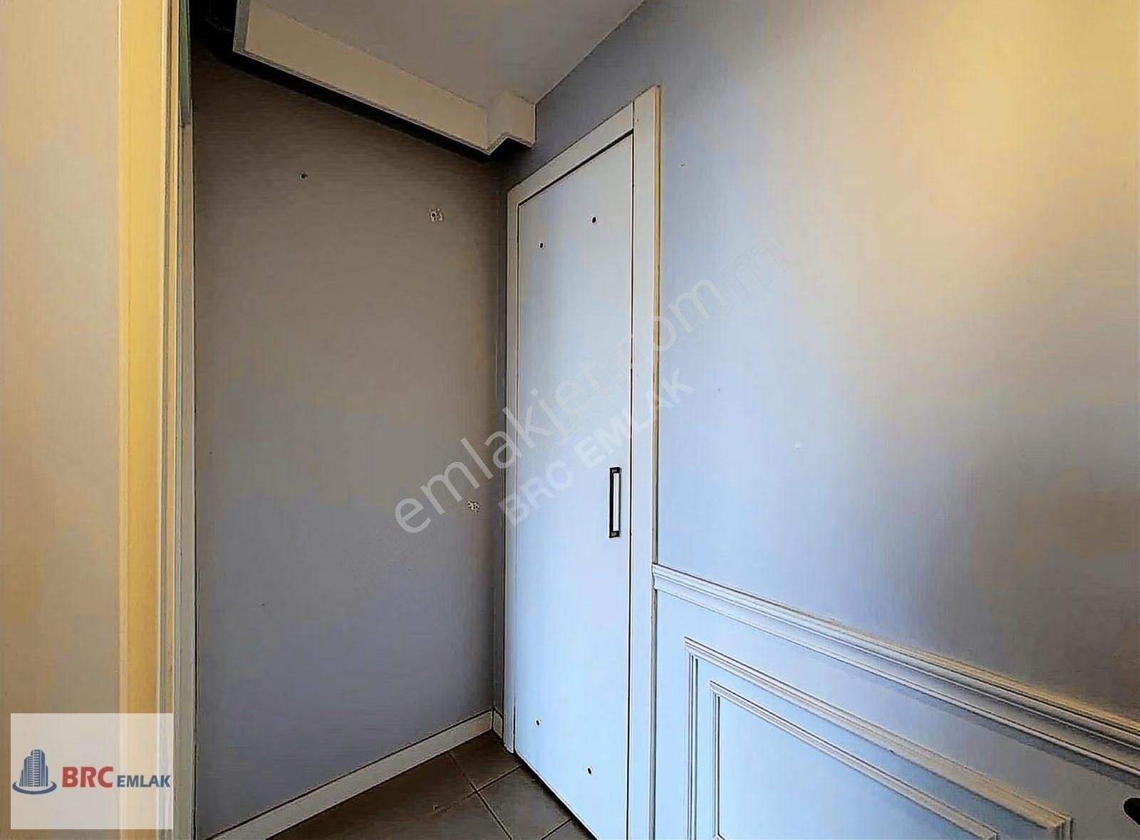 Atakent İstanbul Longe 2 Sitesinde Ara Kat Bakımlı Büyük 2+1 - Görsel 6