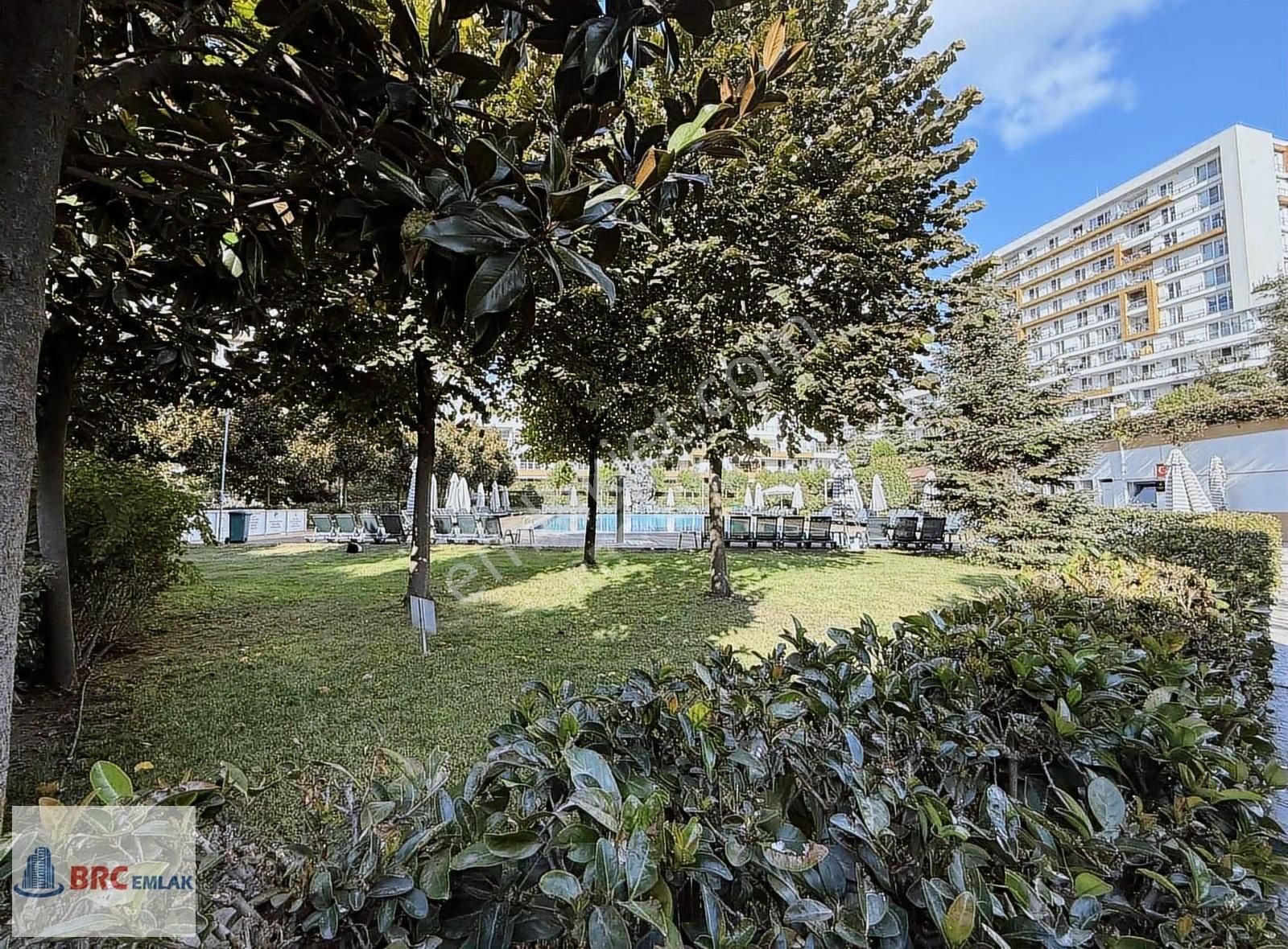 Atakent İstanbul Longe 2 Sitesinde Ara Kat Bakımlı Büyük 2+1 - Görsel 10