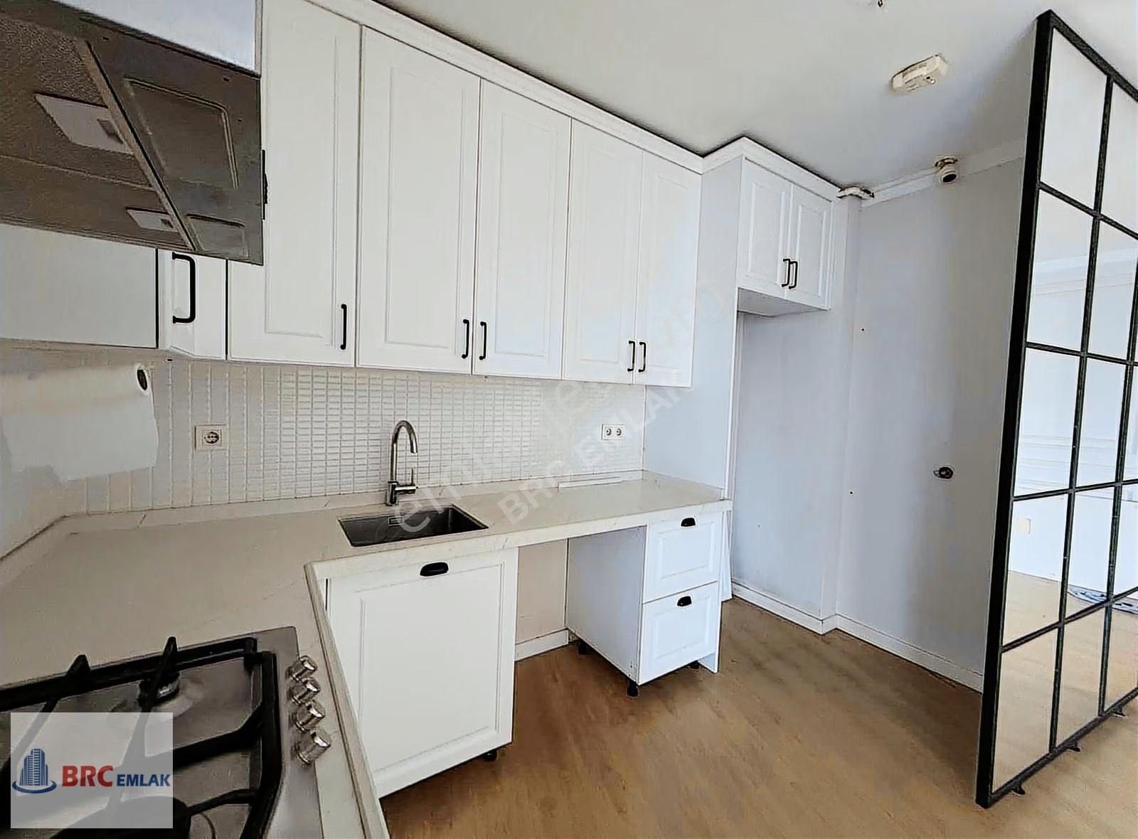 Atakent İstanbul Longe 2 Sitesinde Ara Kat Bakımlı Büyük 2+1 - Görsel 16