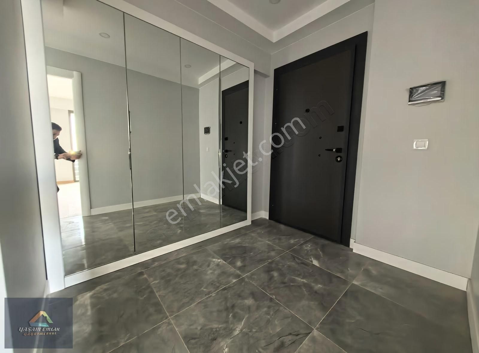 Siltaş Panorama Sitesi 5+1 Kiralık Deniz Manzaralı Lüks Teraslı - Görsel 25