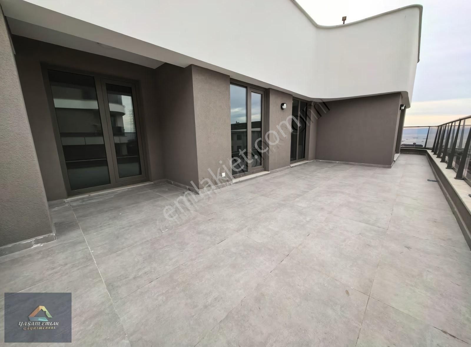 Siltaş Panorama Sitesi 5+1 Kiralık Deniz Manzaralı Lüks Teraslı - Görsel 4