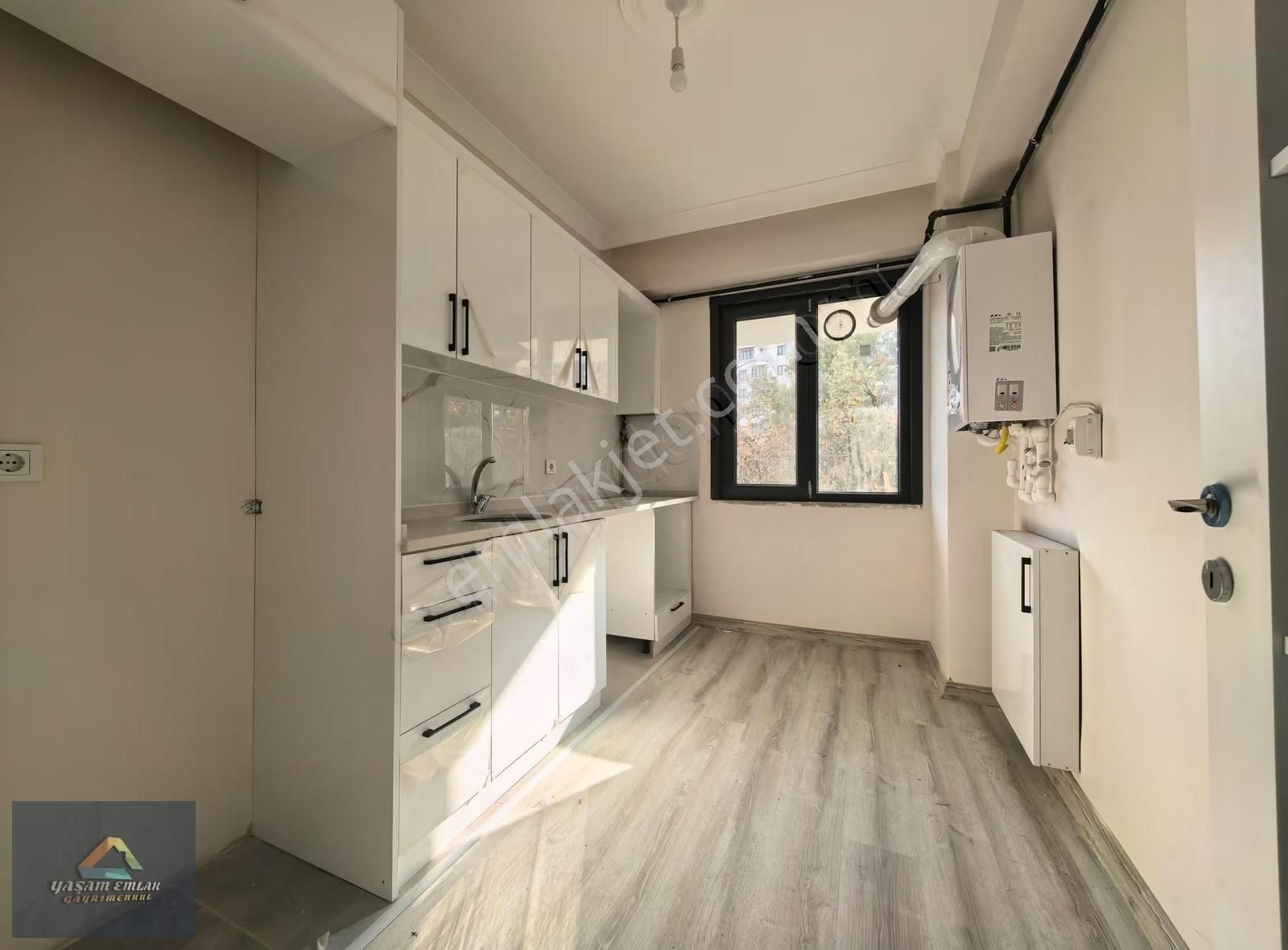 Yaşam'dan Necip Fazıl'da 3+1 Kiralık Bahçe Dubleksi - Görsel 18