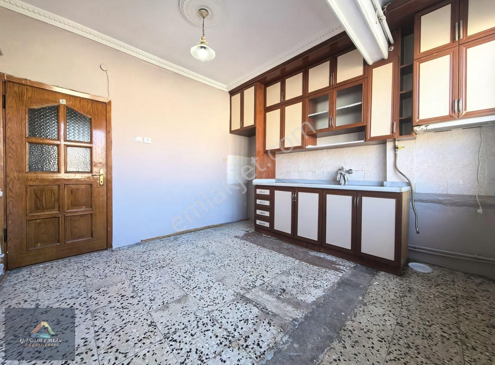 Yaşam'dan Sülüntepe'de Cadde Üzeri Ara Kat 2+1 Kiralık Daire - Görsel 2
