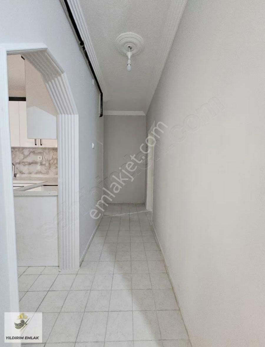 Yıldırım Emlak'tan Fatihte Site İçi Komple Yenilenmiş Daire - Görsel 2