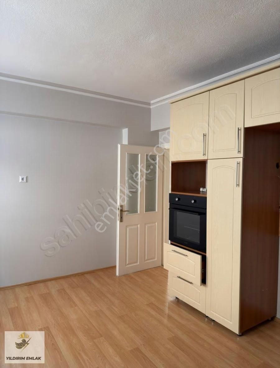 Yıldırım Emlak'tan Şehitlikte 4+1 Kıralık Ara Kat Yapılı Daire - Görsel 14