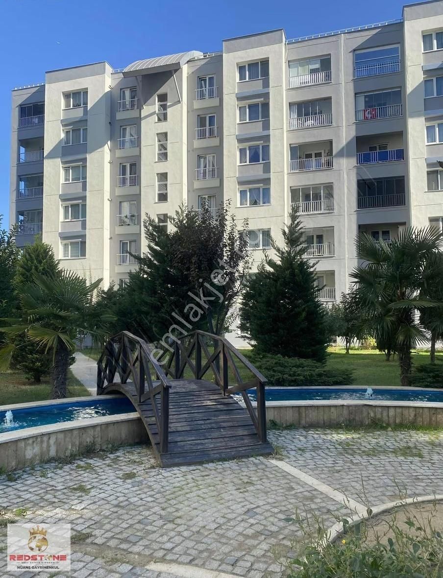 Redstone-gülten Kıptaş Sefaköy De Göl Manzaralı 2+1