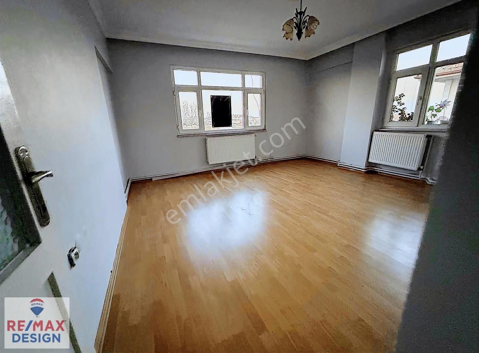 Erenler Yaptaş Bloklarında Kiralık 3+1daire Remax Desıgn - Görsel 13